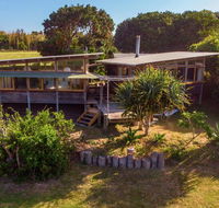 Delicate Nobby Artist Studio 898 Point Plomer Road - Australian Directory
