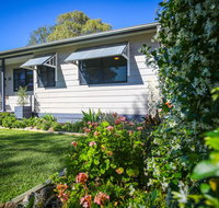 Dell-Lee Cottage - Australian Directory