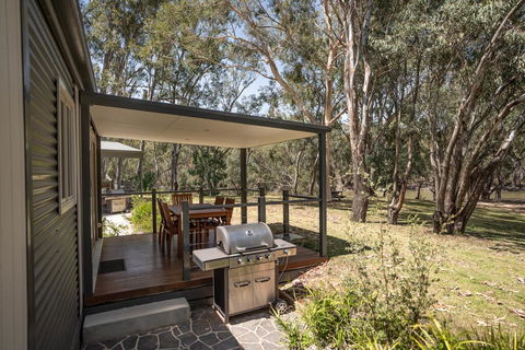 Deniliquin Riverside Caravan Park - Australian Directory 2