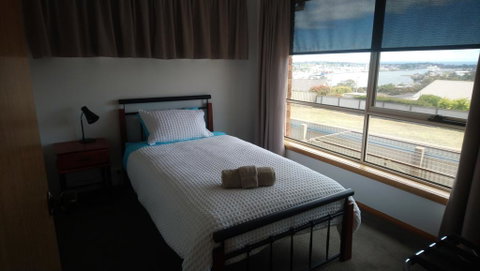 DevonPORT VIEWS!!! - Australian Directory 2