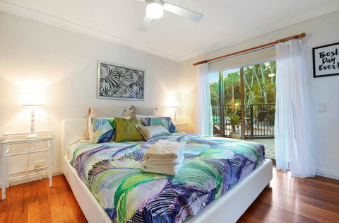 Diggers Beach Surf House - Australian Directory 1