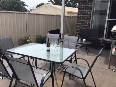 Discover Warilla - Bright And Airy Townhouse Near The Beach And Lake - Australian Directory 2