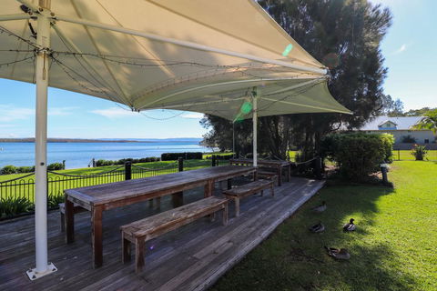 Dollarbird Treetops Townhouse - Australian Directory 2