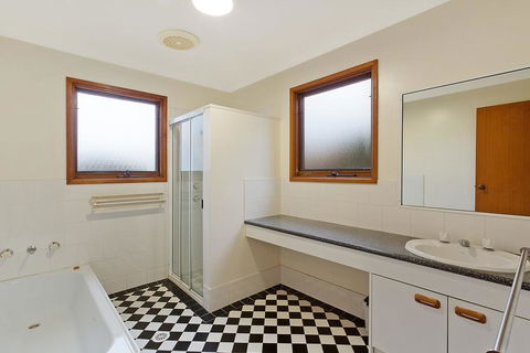 Dollini Street (Unit 2) - Australian Directory 1