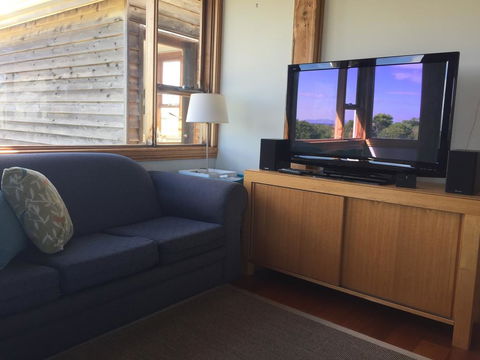 Dolphin Beach House - Australian Directory 0