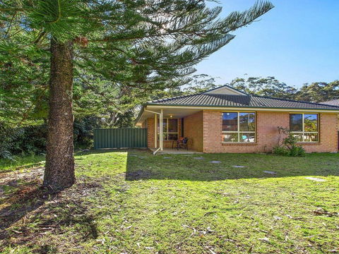 Dolphin Cottage - In The Heart Of Callala Beach - Australian Directory 0