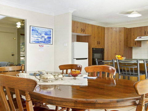 Dolphin Cottage - In The Heart Of Callala Beach - Australian Directory 2
