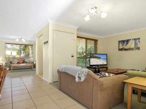 Dolphin Cottage - In The Heart Of Callala Beach - Australian Directory 1