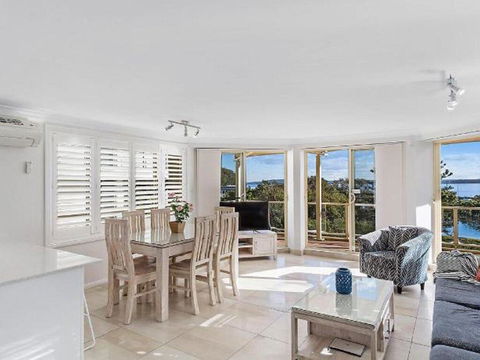 Dolphin Watch@Nelson Bay - Australian Directory 0