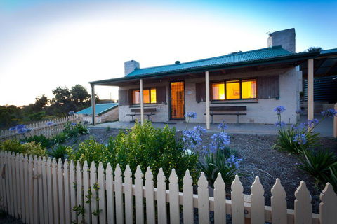 Donington Cottage Lincoln National Park - Australian Directory 0