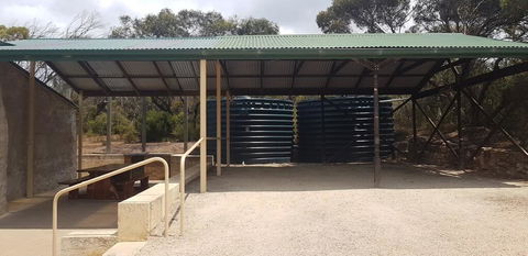 Donington Cottage Lincoln National Park - Australian Directory 2