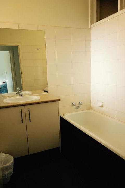Dorset Gardens Hotel - Australian Directory 3