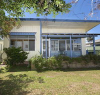 DOUGLAS COTTAGE FORSTER - Australian Directory