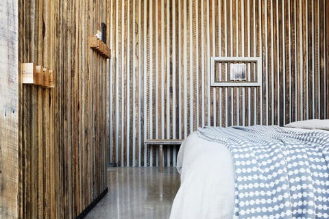 Drift House - Australian Directory 2