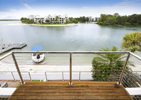 Driftwood U8 - Australian Directory 1