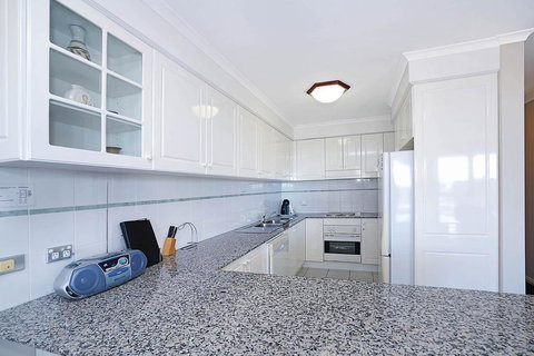 Eagle Wings - The Entrance, NSW - Australian Directory 2