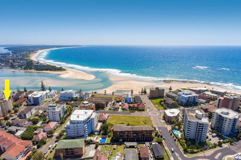 Eagle Wings - The Entrance, NSW - Australian Directory 0