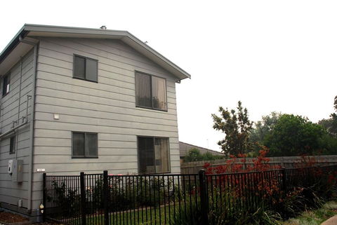EAGLES NEST VIEWS ON TAMARA - Australian Directory 0