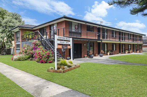 Eastern Beach Units #5 - Australian Directory 0