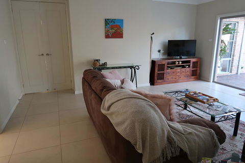 Eden's Retreat Of Nulkaba - Australian Directory 2