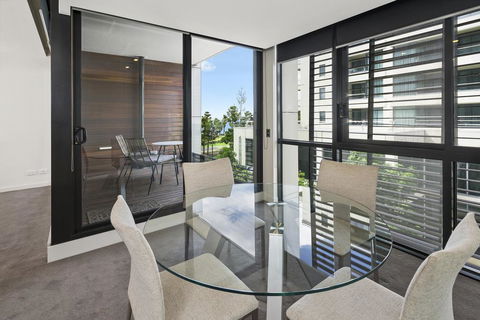 Edgewater 207 - Australian Directory 3