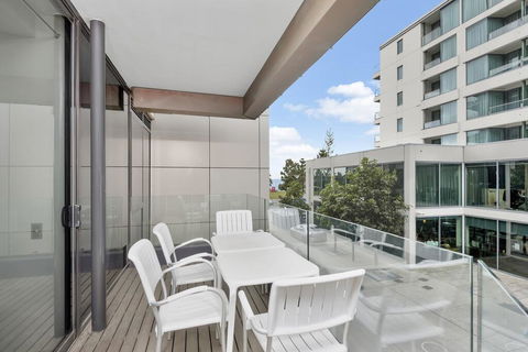 Edgewater 208 - Australian Directory 3