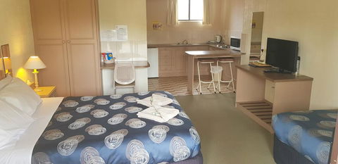 El Sierra Motel - Australian Directory 1