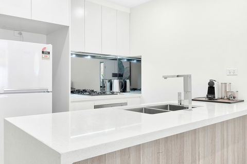 Elegant 2 Bedrooms Terrace With Premium Condition - Australian Directory 2