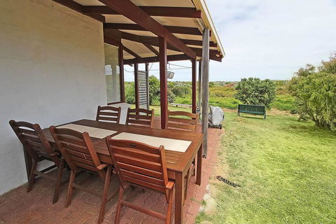 Ellensdale Cottage -Margaret River - Australian Directory 2
