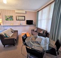 Elm Lodge Bright - Australian Directory