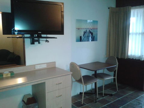 Elsinor Motor Lodge - Australian Directory 2