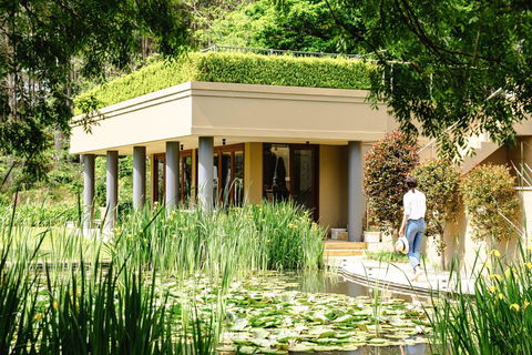 Escala Luxury Suites - Australian Directory 2