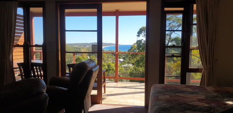 Escape 1770 - No Kids - NO SMOKING - No Partying - Australian Directory 3