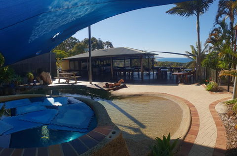 Escape 1770 - No Kids - NO SMOKING - No Partying - Australian Directory 0