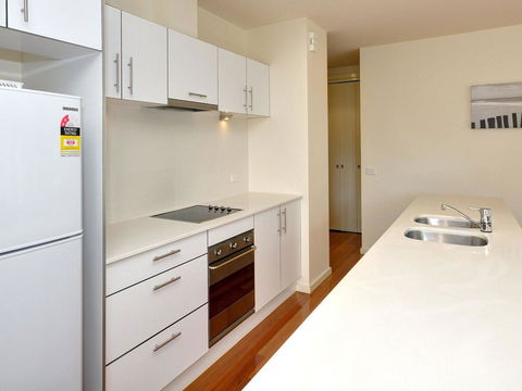 Executive Garden Apartment - Australian Directory 1