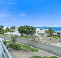 Expansive Ocean Views Sunrise Beach - Australian Directory