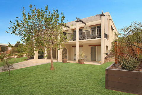 Family Times - Australian Directory 0
