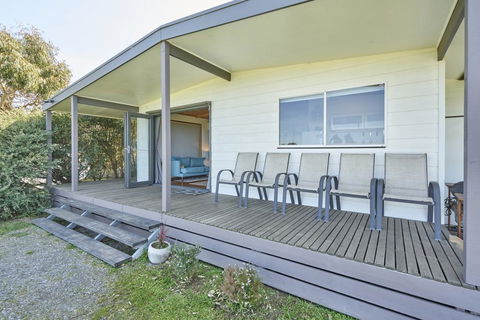 Far View - Australian Directory 2
