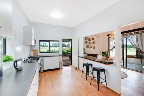 Farm & Co-sy - Australian Directory 2