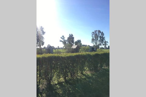 Farm House At The Gateway To The King Valley - Australian Directory 0