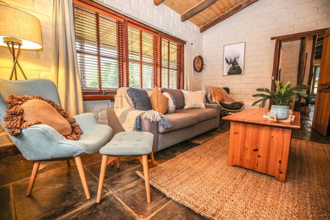 Feathertop Retreat - Australian Directory 0
