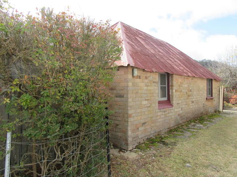 Fernbrook Cottage - Australian Directory 3