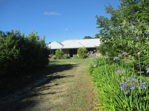 Ferndale B&B - Australian Directory 2