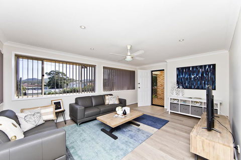 Fingal Escape - Australian Directory 3