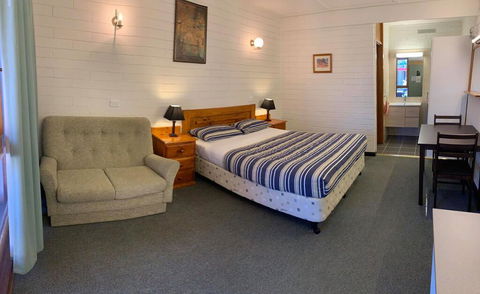Finley Motel - Australian Directory 0