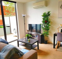 FITZROY FANTASTIC 1BR APT with FREE WINE NETFLIX WIFI close to TRAMS COLES - Australian Directory