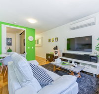 Fitzroy lifestyle 1 bed with pool spa sauna  gym - Australian Directory