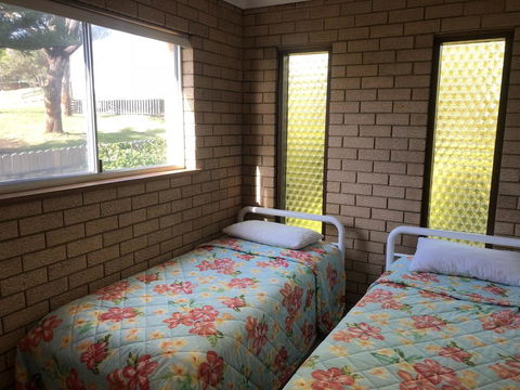Flat 1-3 Bay Lane - Australian Directory 2