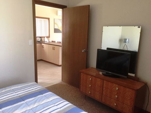 Flat 2, 42 McMillan Rd - Australian Directory 1