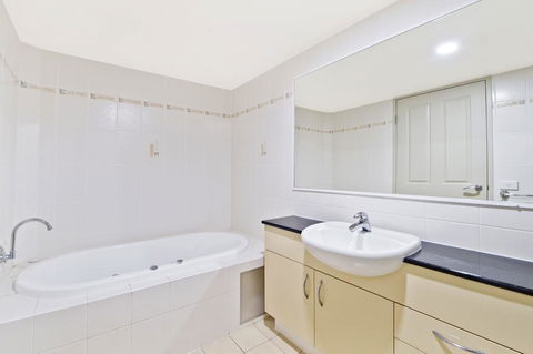 Flightdeck 301 5-7 Clarence Street - Australian Directory 2